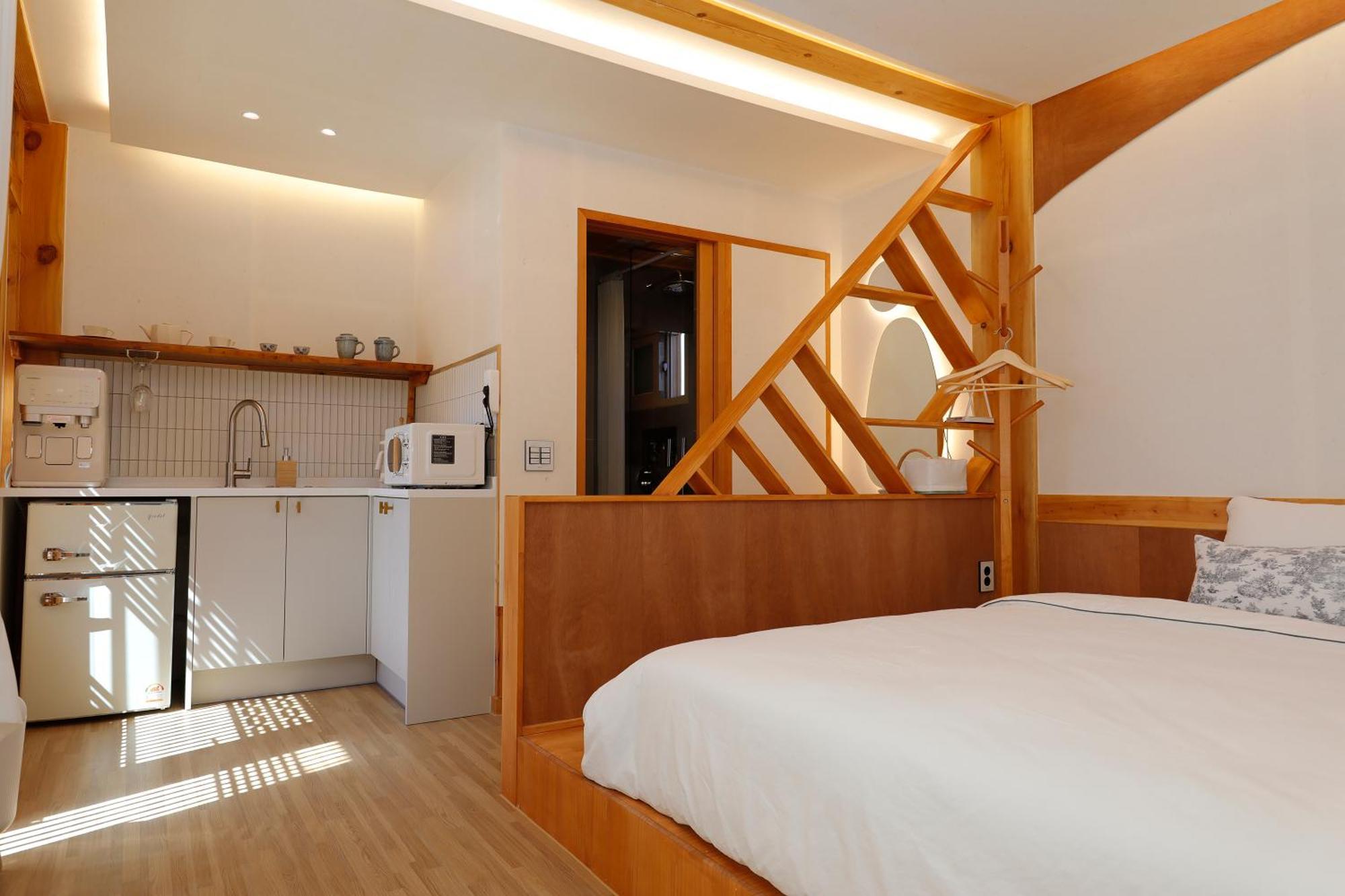 Hanok Stay Mokhyang Gyeongju Exterior photo