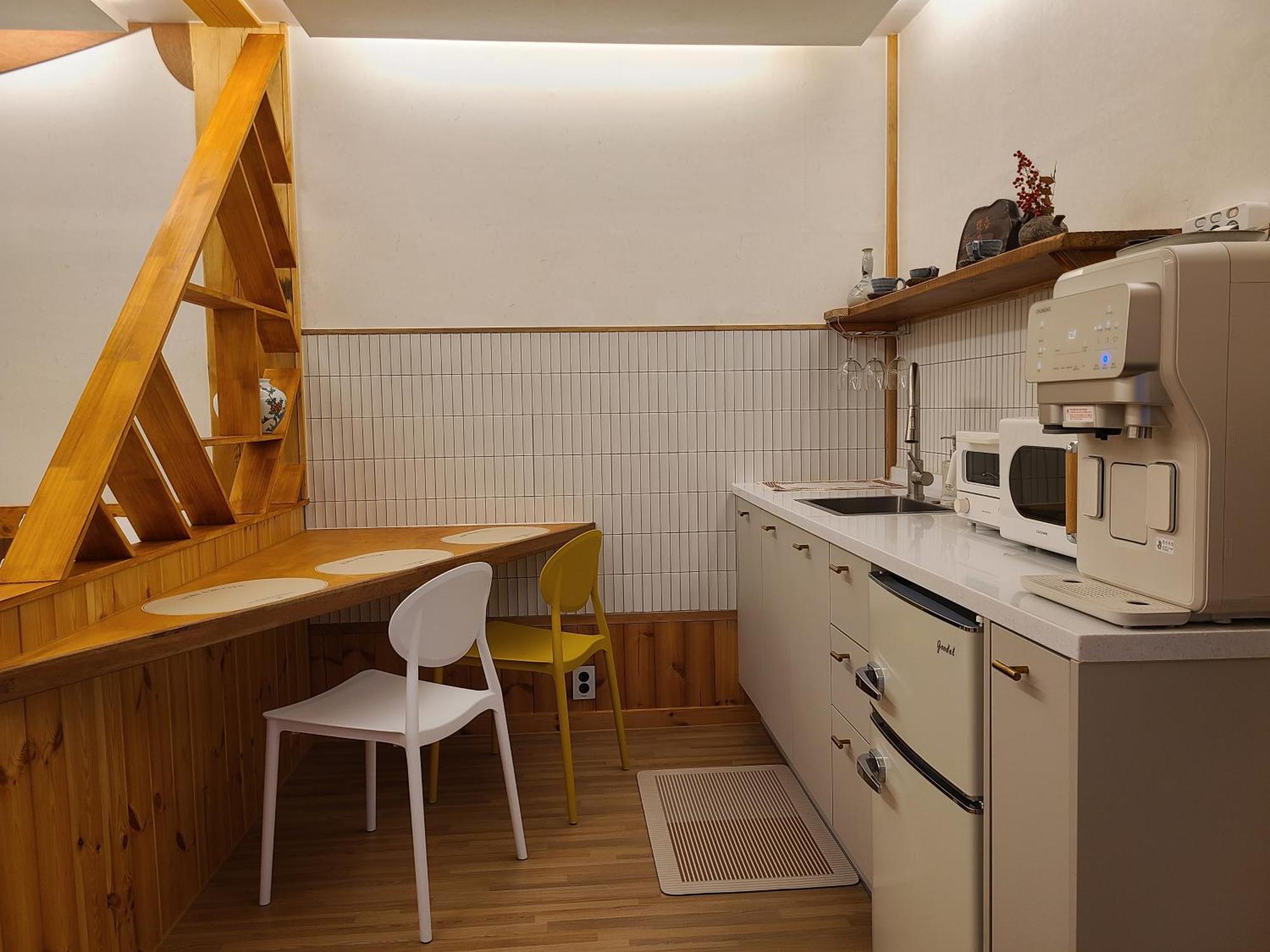Hanok Stay Mokhyang Gyeongju Exterior photo