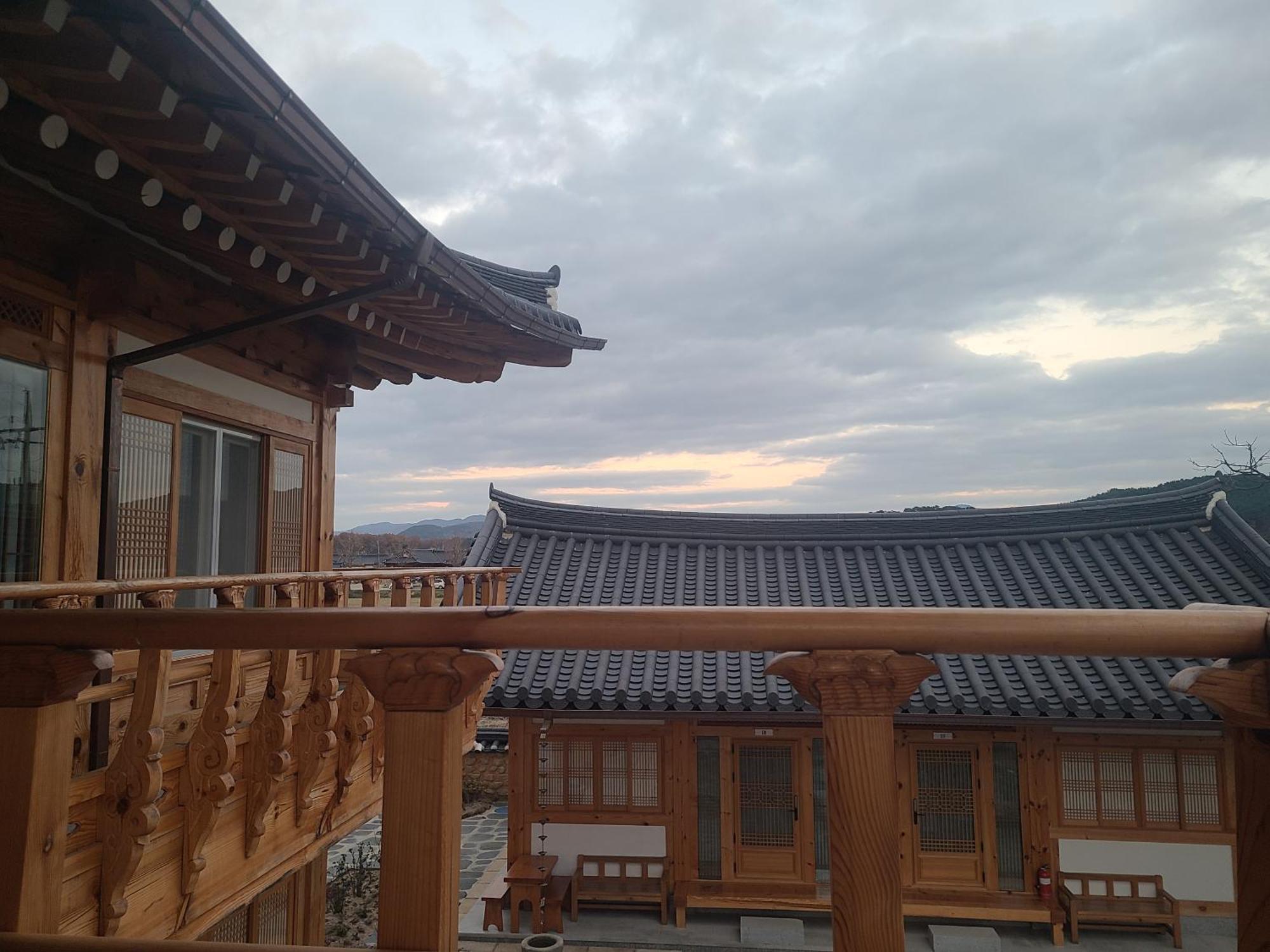 Hanok Stay Mokhyang Gyeongju Exterior photo